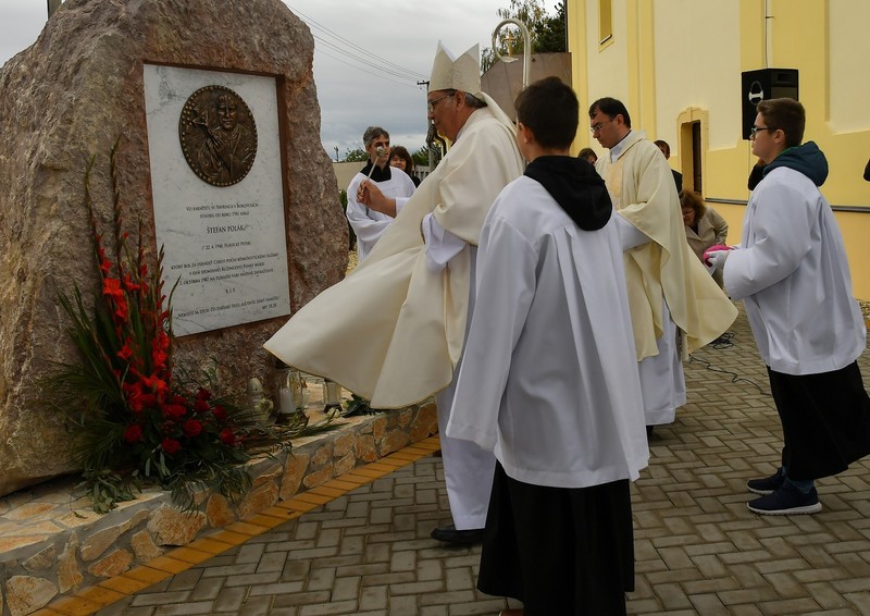 V Borovciach sa konala pietna spomienka na kňaza Poláka