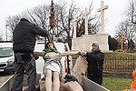 Na Kalváriu v Trnave po rokoch vrátili sochy Ježiša Krista, Márie a lotrov