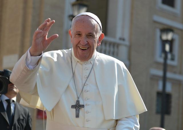 Pápež na Twitteri vyzýva k modlitbe za prebiehajúcu Synodu