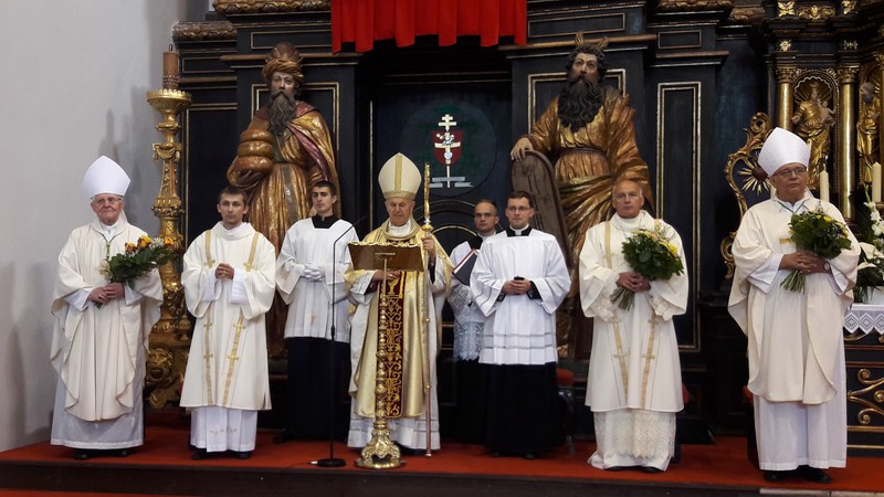 V katedrále oslávili titul chrámu a hlavného patróna arcidiecézy