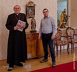 Návštevu pápeža Františka na Slovensku zvečnila fotokniha spoločenstva Člověk a Víra