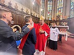 Arcibiskup Orosch: Duch Svätý mení obyčajných ľudí na hrdinov Kristovej lásky