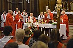 V Trnave birmovali na Turíčnu nedeľu traja biskupi