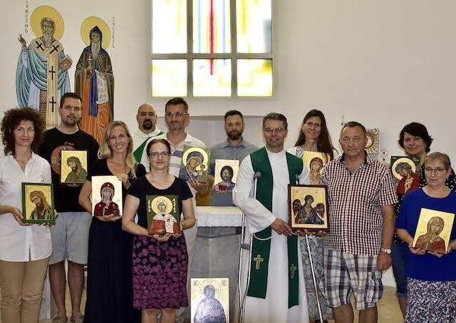 V Diecéznom centre mládeže v Bojničkách bol ikonopisecký kurz