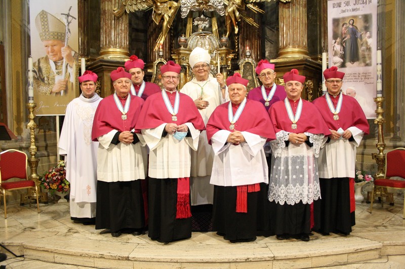 Trnavská kolegiálna kapitula svätého Mikuláša má nových kanonikov