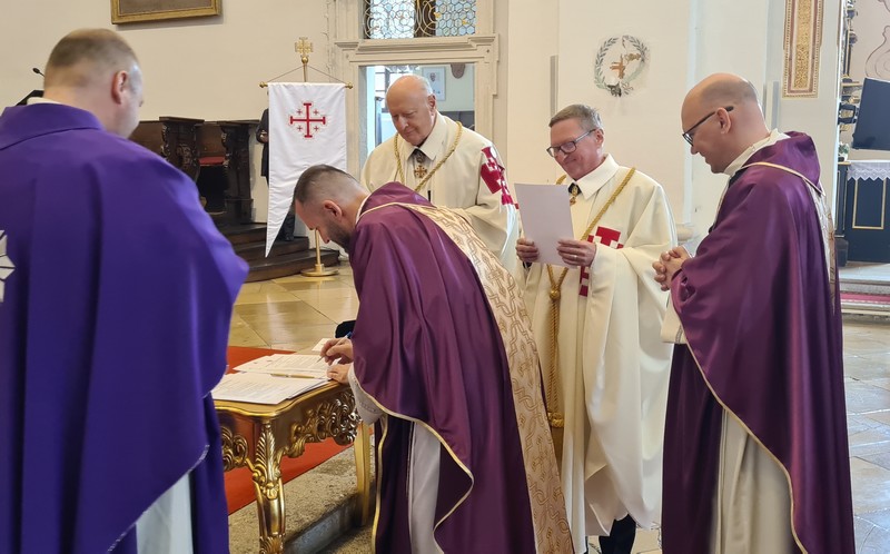 Kardinál Filoni: Kristus neodsudzuje; odpúšťa a oslobodzuje od zla