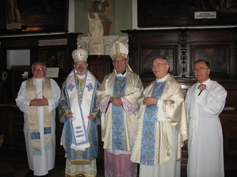 Arcibiskup so spolužiakmi oslávi 40 rokov kňazstva