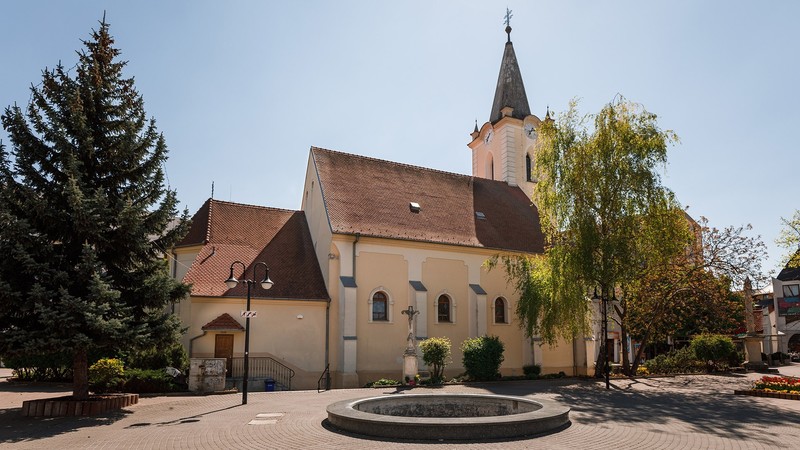 Farnosť Dunajská Streda pripravuje duchovný dar pre Svätého Otca Leva XIV.