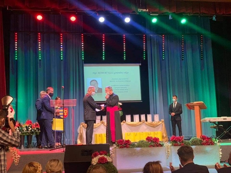 Generálny vikár Kiss sa stal čestným občanom Dunajskej Stredy