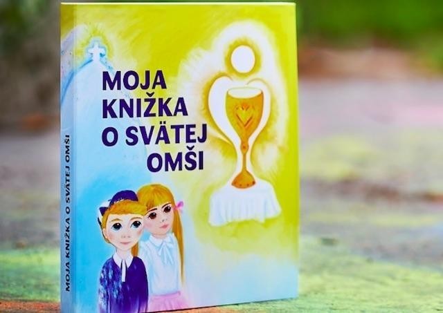 Štyria rodičia napísali knihu o svätej omši pre škôlkarov a školákov