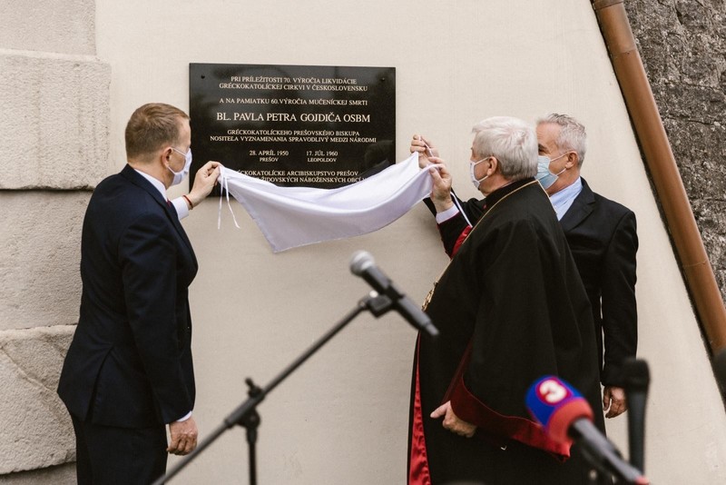 V Leopoldove odhalili pamätnú tabuľu biskupovi Gojdičovi