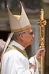 Kňazi sú pozvaní sláviť omšu za pápeža a v čase inaugrácie nechať rozozvučať zvony