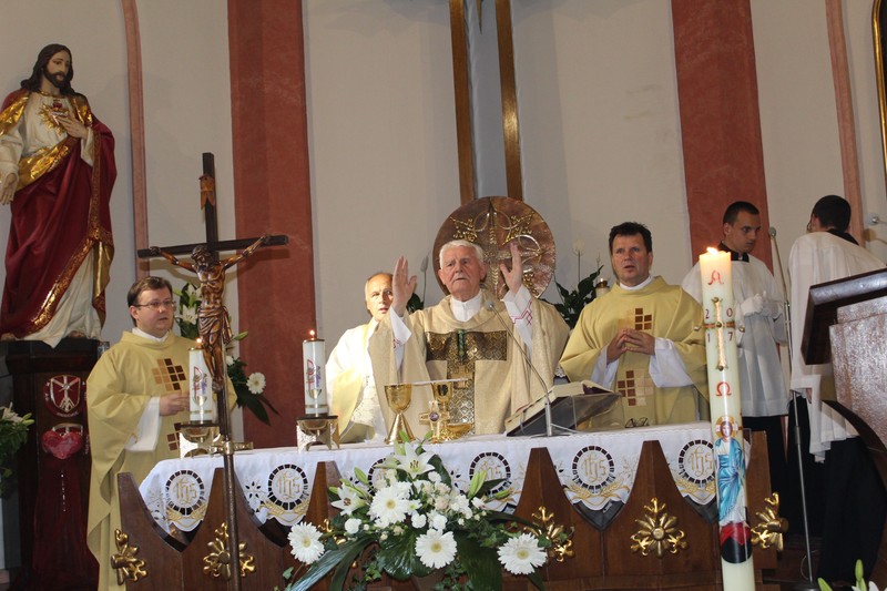 V Piešťanoch inštalovali relikviu bl. Karola z Domu rakúskeho