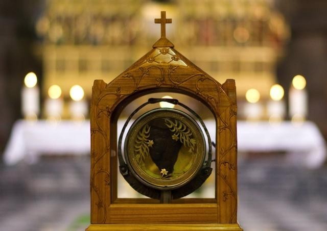Relikvie srdca svätého Jána Mária Vianneyho na Slovensku tento rok nebudú