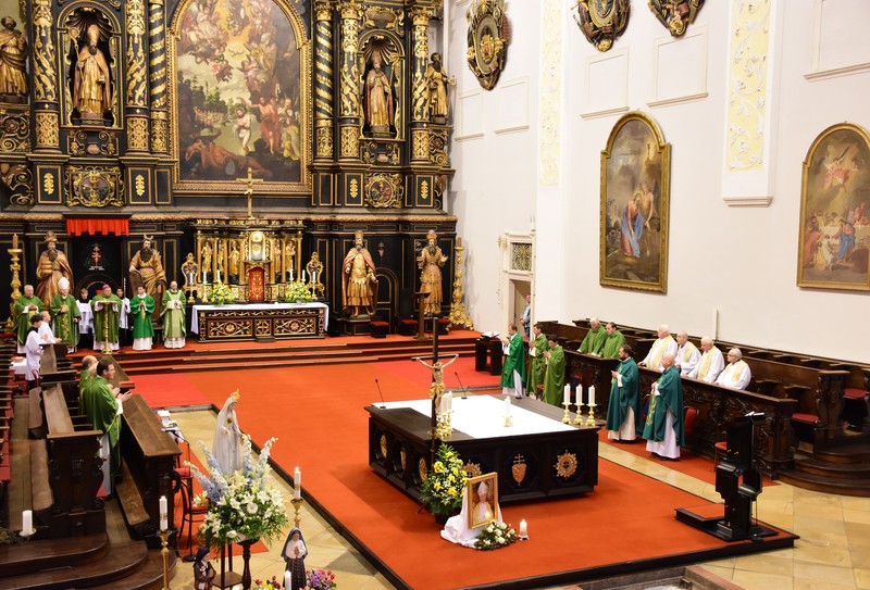 V katedrále spomínali na biskupa Hnilicu "šampióna svätého ruženca"