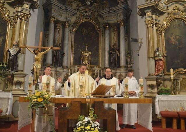 Osemsté výročie stigmatizácie sv. Františka z Assisi slávili aj v Hlohovci