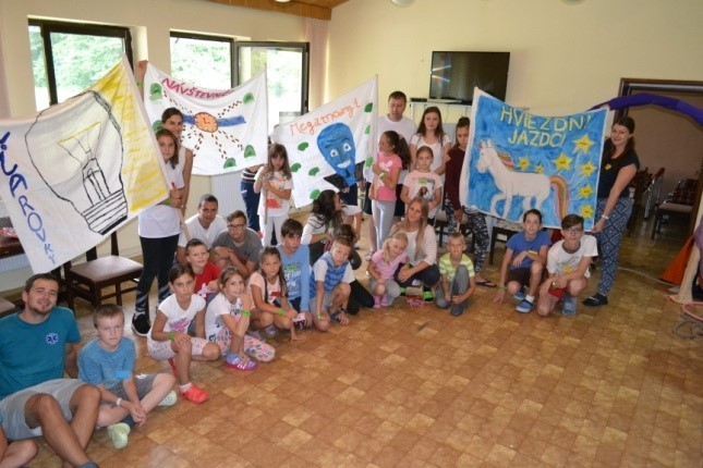 Deti zo Šúroviec prežili zaujímavý týždeň na farskom letnom tábore