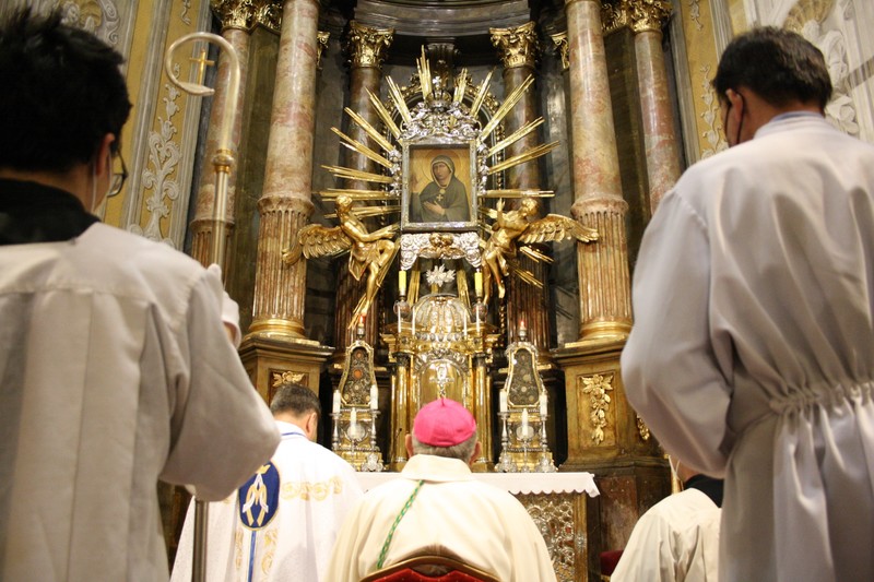 Rusko a Ukrajinu zasvätili pred milostivým obrazom Trnavskej Panny Márie