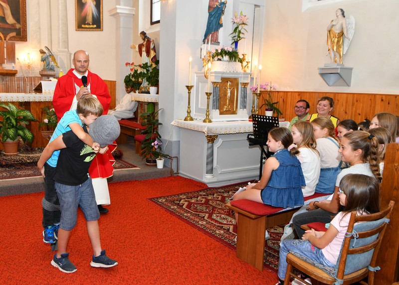 Detská svätá omša v Trebaticiach na začiatku školského roka