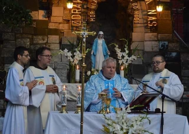 Sviatok Nanebovzatej oslávili v Hlohovci aj na tradičnej Zámskej púti