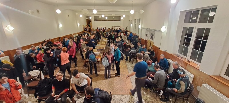 Štvrtý ročník pôstnej nočnej púte pritiahol viac ako 600 pútnikov