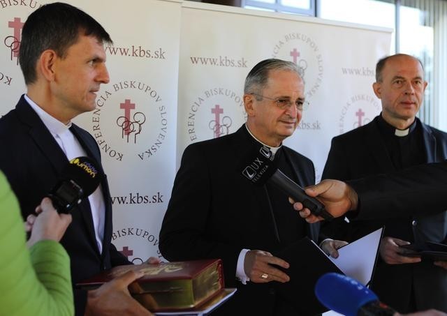 Biskupi apelujú na predstaviteľov štátu, aby zmiernili ťaživý dopad rastúcich cien